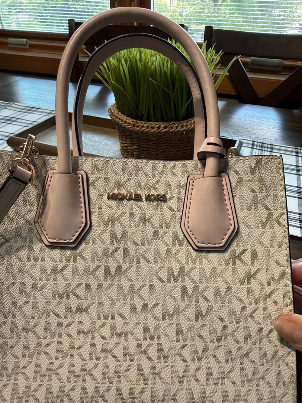 Michael Kors bag - Picture 8 of 10